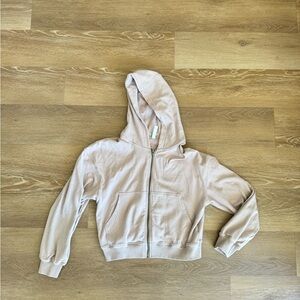 Ptula zip up